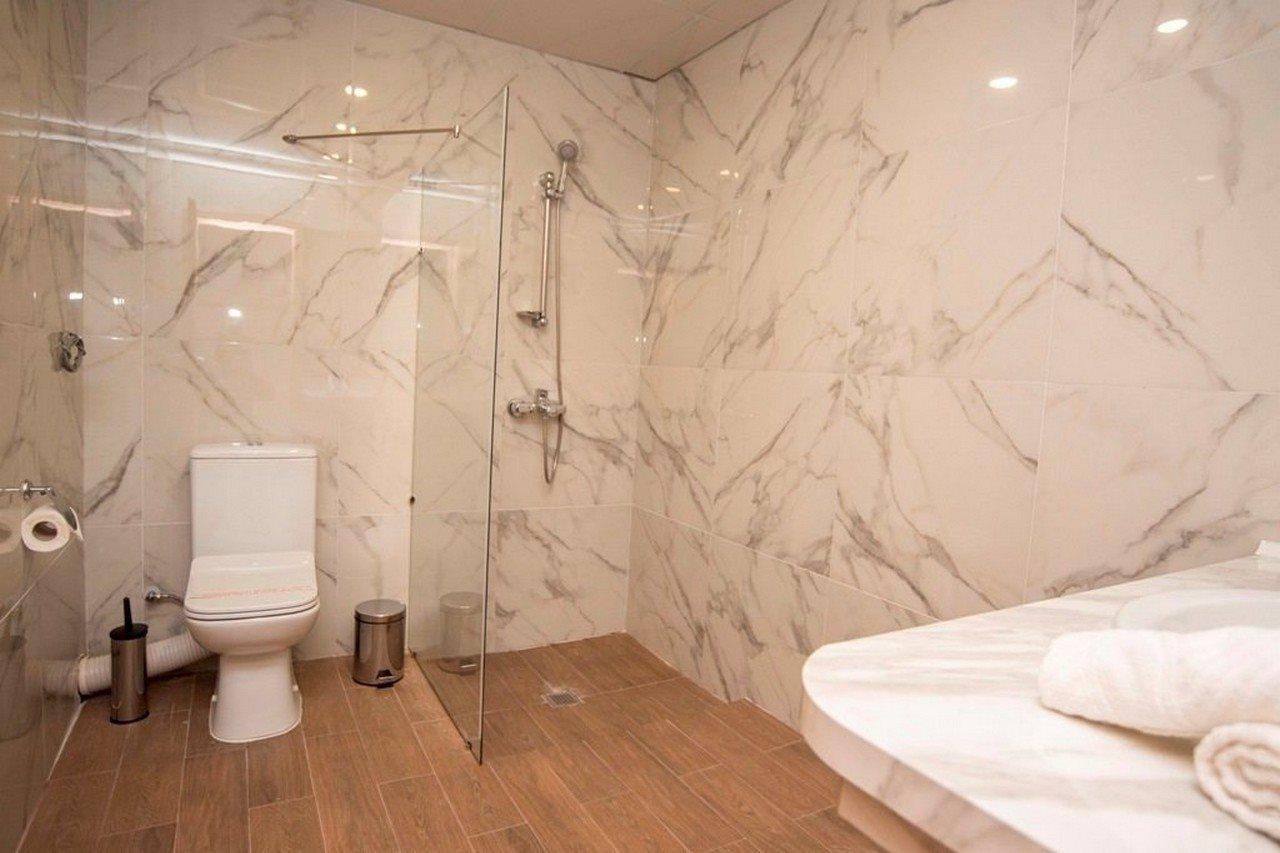 Apartemen 70 m² dengan 1 kamar tidur dan 1 kamar mandi pribadi di Lozenets Bagian luar foto